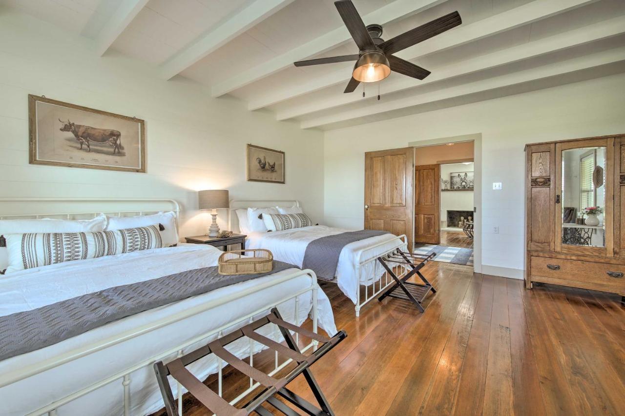 Peaceful Schulenburg Farmhouse With Fire Pit And Grill Екстер'єр фото